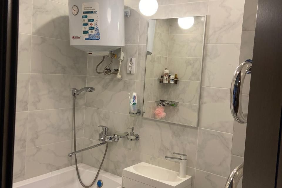 Продаётся 1-комнатная квартира, 32 м²