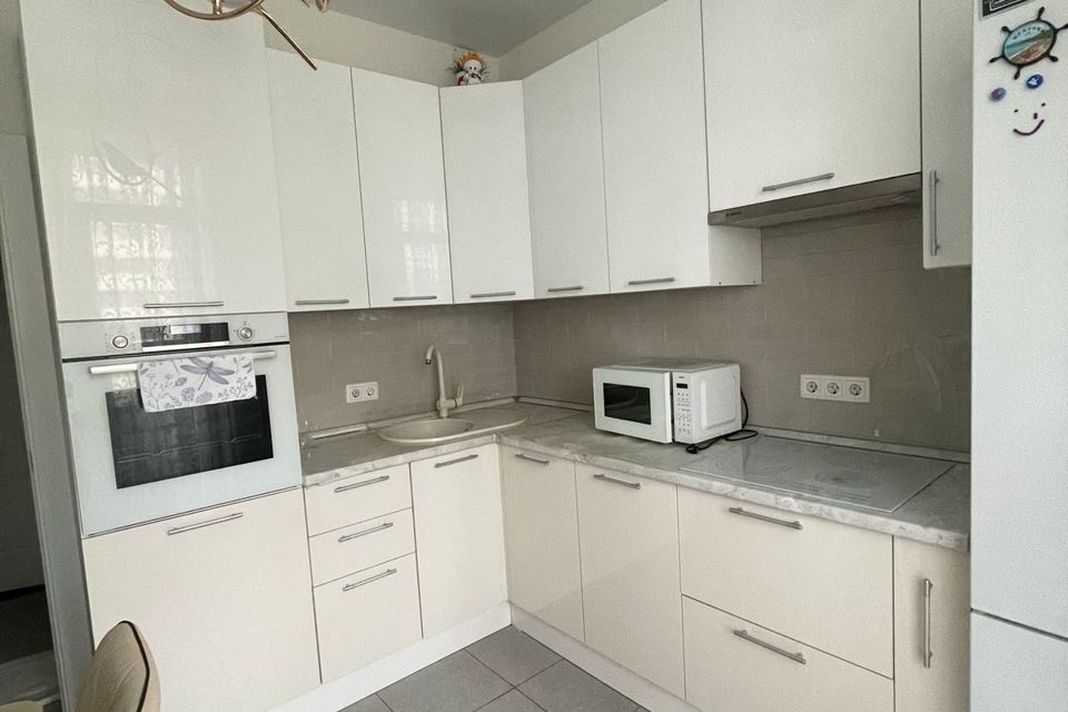 Продаётся 1-комнатная квартира, 38 м²