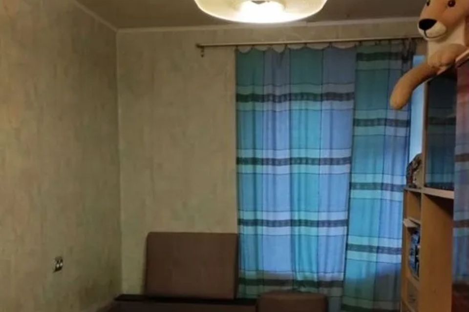 Продаётся 3-комнатная квартира, 57.5 м²