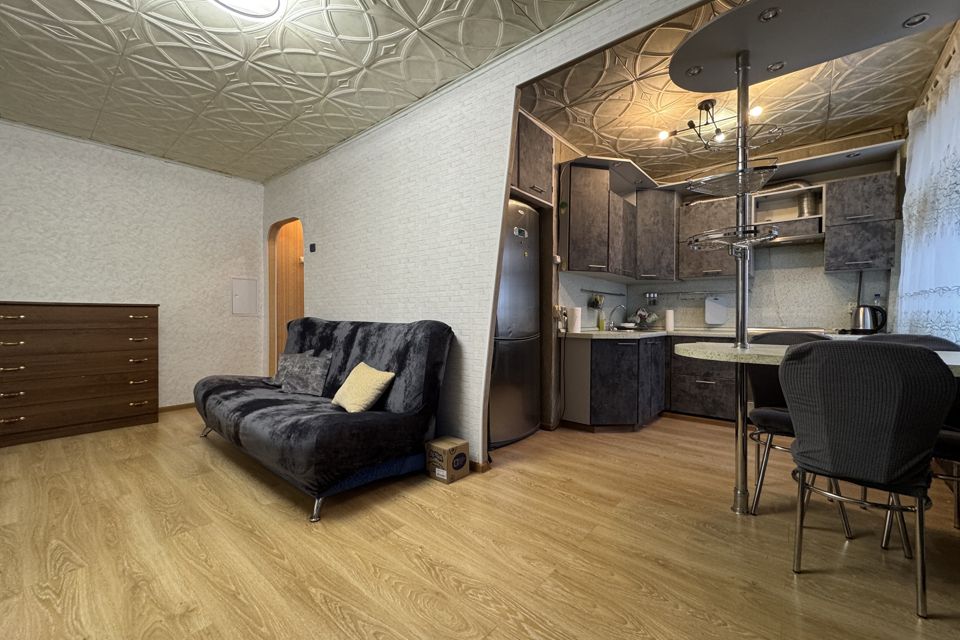 Продаётся 2-комнатная квартира, 41.8 м²