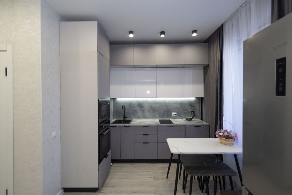 Продаётся 2-комнатная квартира, 60.7 м²