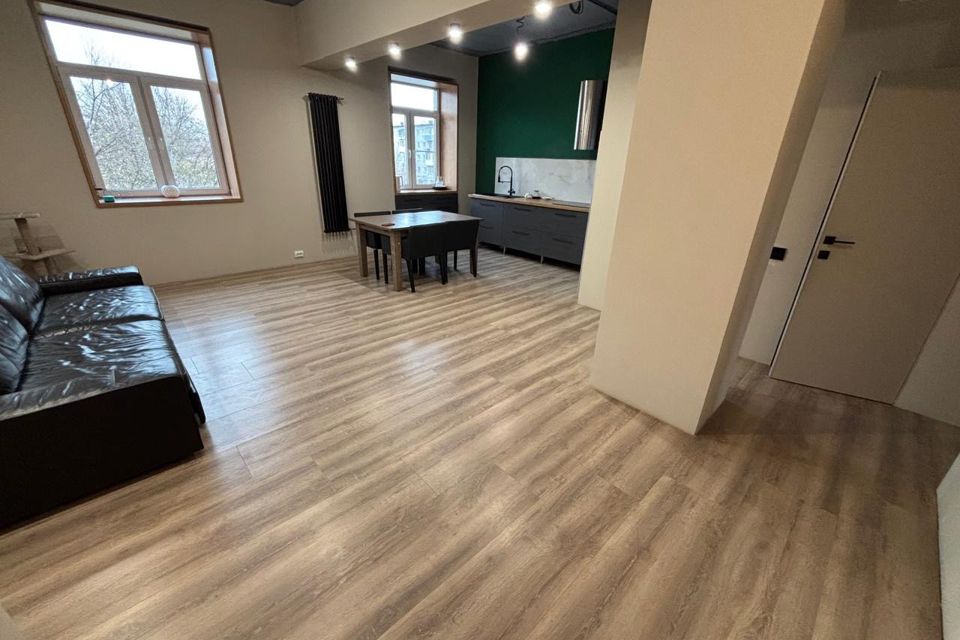 Продаётся 3-комнатная квартира, 76.6 м²