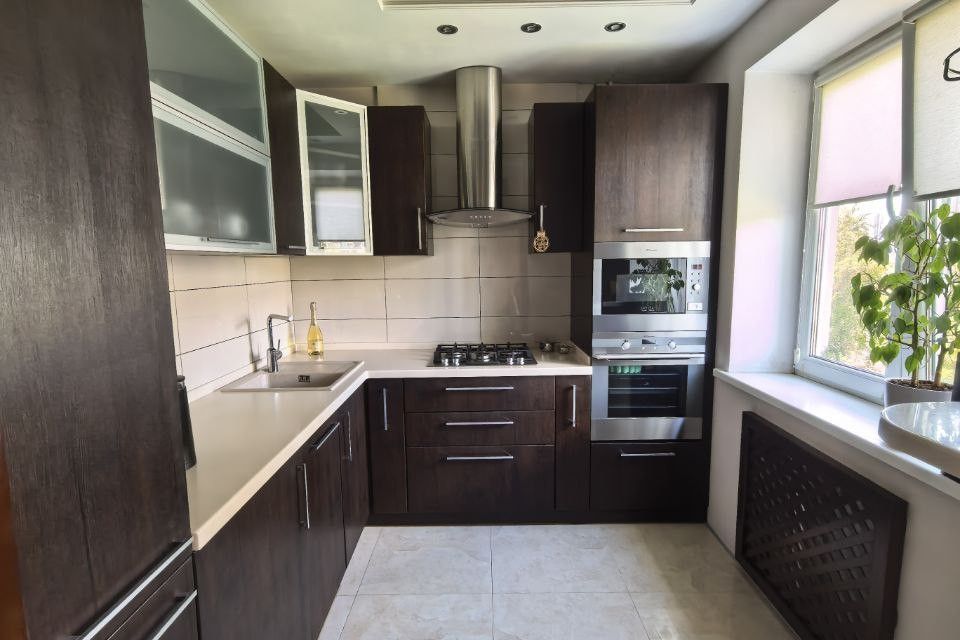 Продаётся 3-комнатная квартира, 63 м²