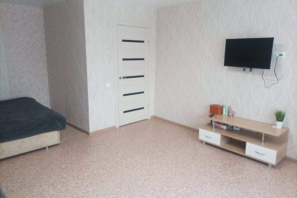 Продаётся 1-комнатная квартира, 38 м²