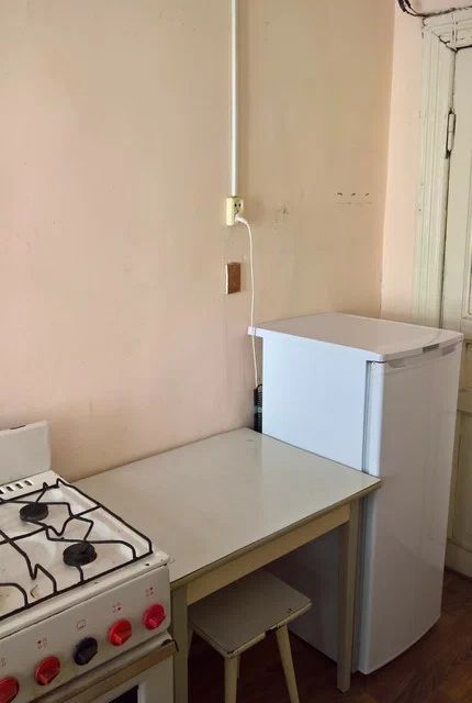 Продаётся 4 комнаты в 5-комн. квартире, 100 м²
