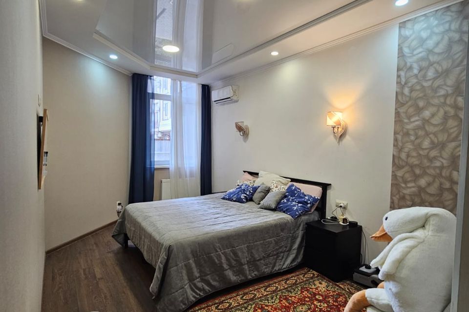 Продаётся 2-комнатная квартира, 65 м²