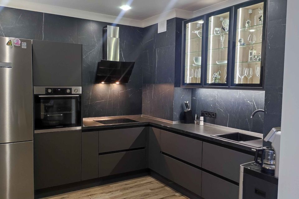 Продаётся 3-комнатная квартира, 103.3 м²