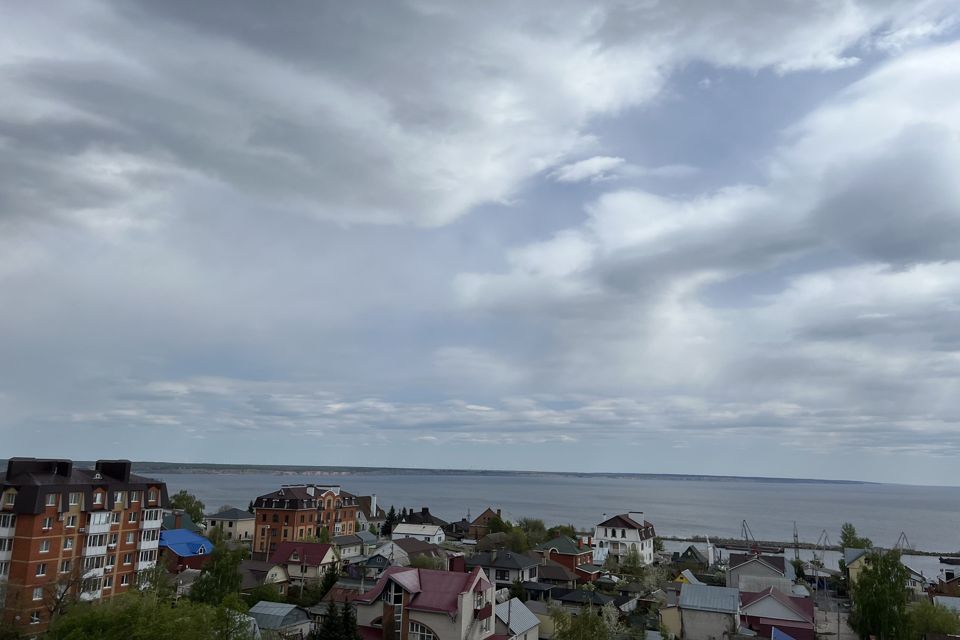 Продаётся 2-комнатная квартира, 77.3 м²