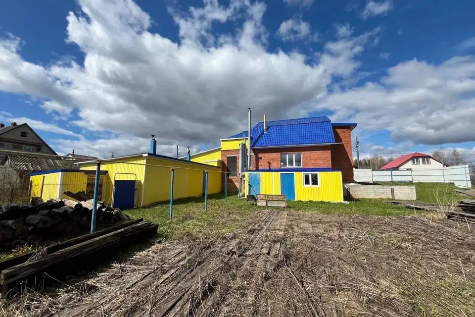 Продаётся 2-этажный дом, 176 м²