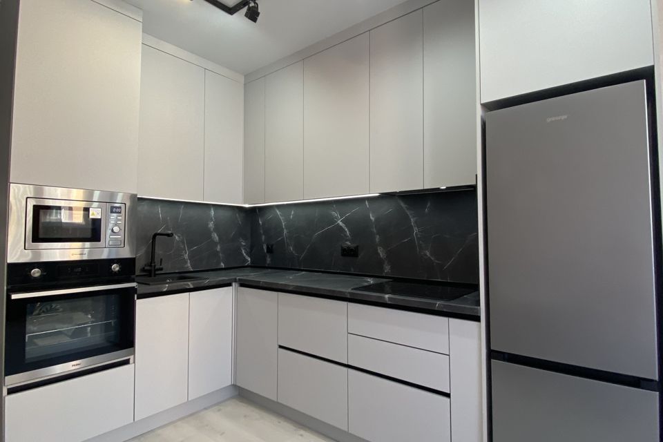 Продаётся 1-комнатная квартира, 49 м²