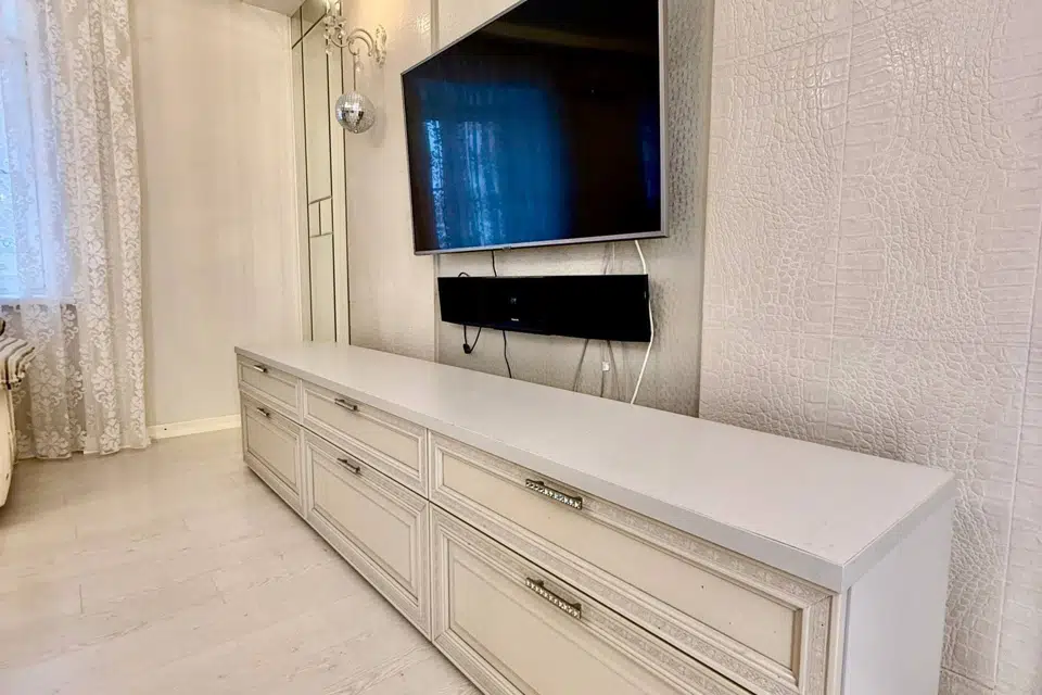 Продаётся 3-комнатная квартира, 108.6 м²