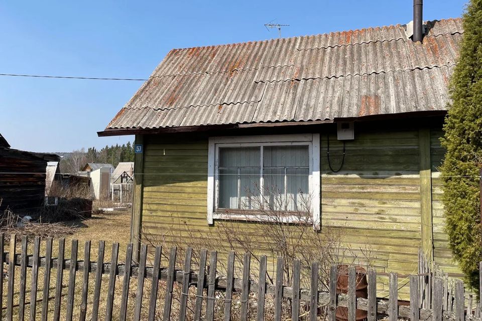 Деревня малая еловая. Село Соленоозерное Хакасия. Село Ржаница Брянская область.