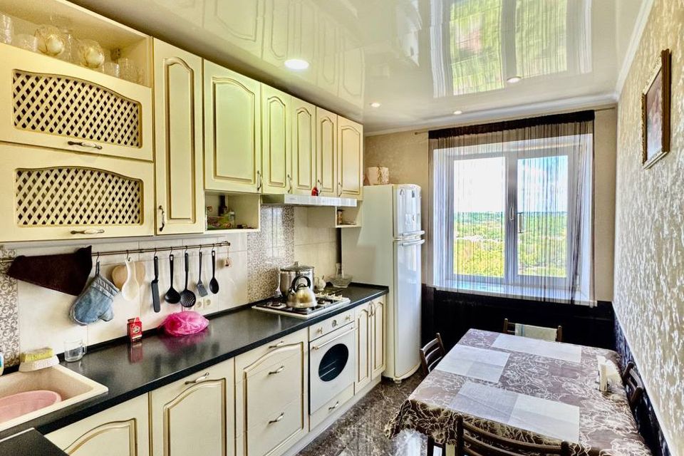 Продаётся 3-комнатная квартира, 63 м²