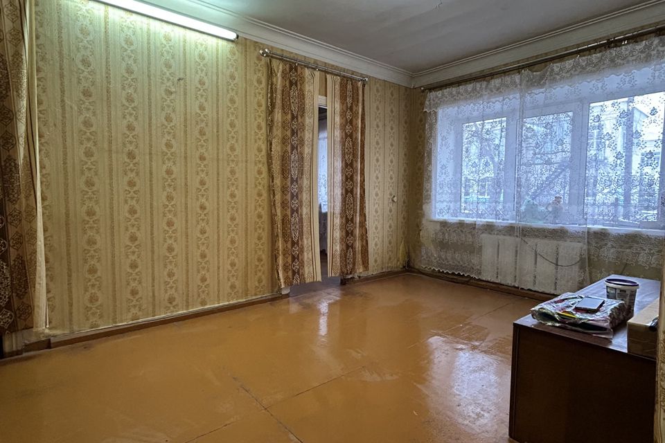 Продаётся 2-комнатная квартира, 42.7 м²