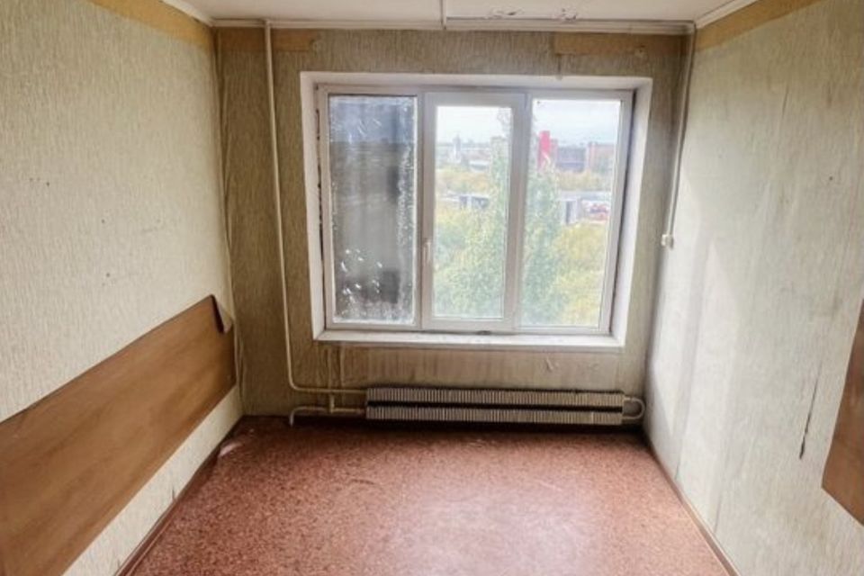 Продаётся комната в 5-комн. квартире, 11.1 м²