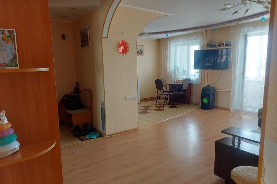 Продаётся 3-комнатная квартира, 65.9 м²