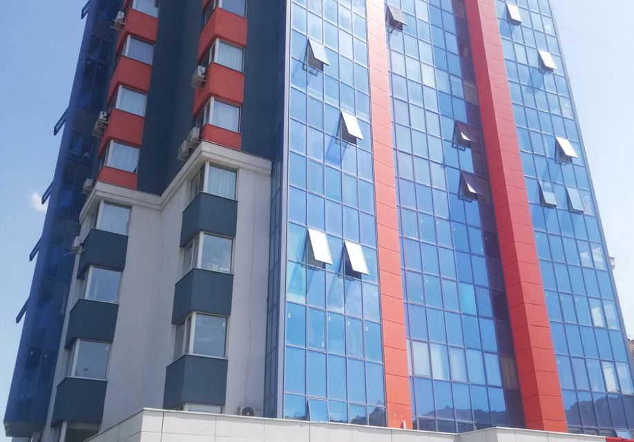 Продаётся 3-комнатная квартира, 99.3 м²