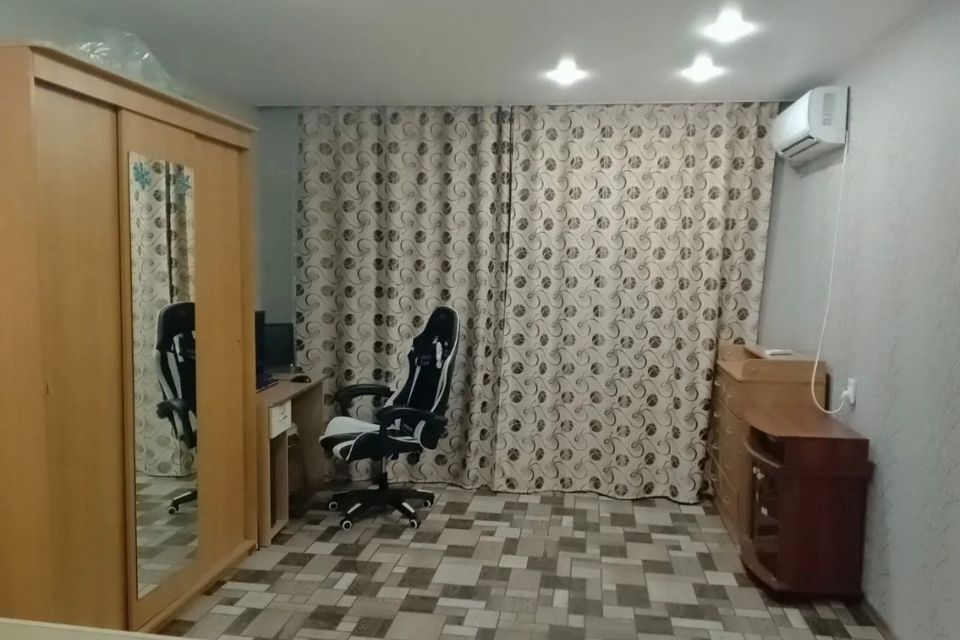 Продаётся 1-комнатная квартира, 40.4 м²