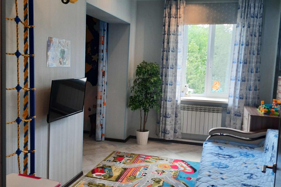 Продаётся 3-комнатная квартира, 74.8 м²