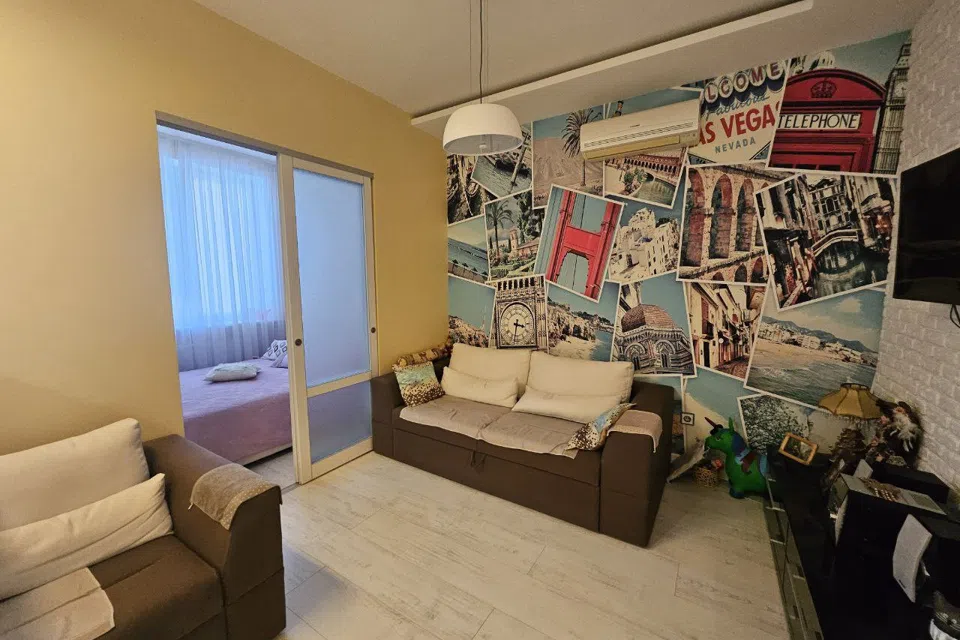 Продаётся 1-комнатная квартира, 52 м²