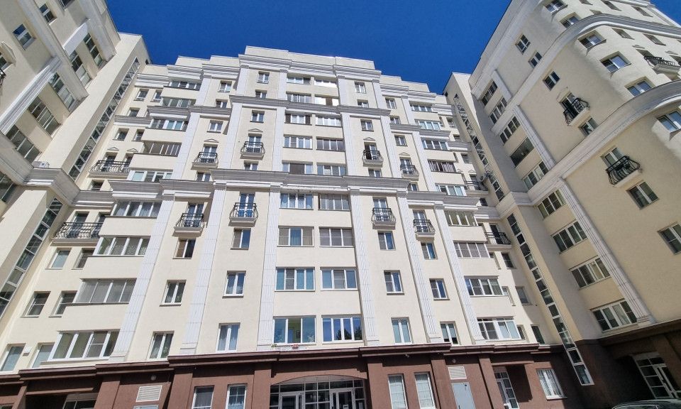 Продаётся 3-комнатная квартира, 118 м²