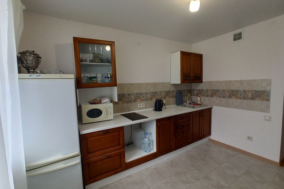 Продаётся 1-комнатная квартира, 49 м²