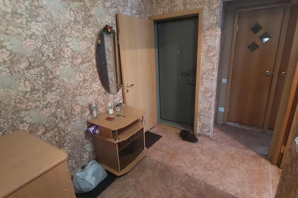 Продаётся 4-комнатная квартира, 59.3 м²