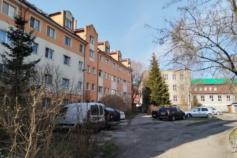 Продаётся 2-комнатная квартира, 62 м²