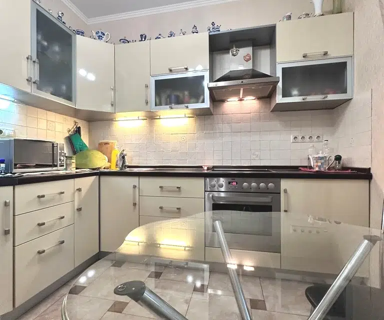 Продаётся 1-комнатная квартира, 54.1 м²