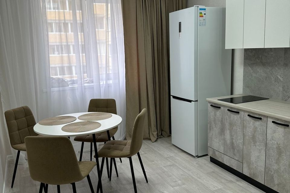 Сдаётся 1-комнатная квартира, 40 м²
