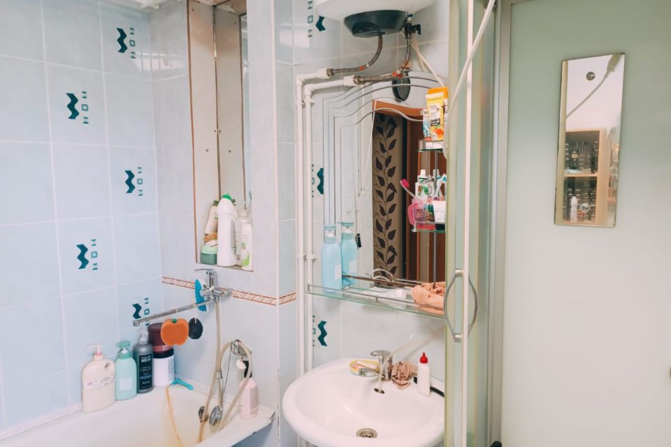 Продаётся 4-комнатная квартира, 95.4 м²