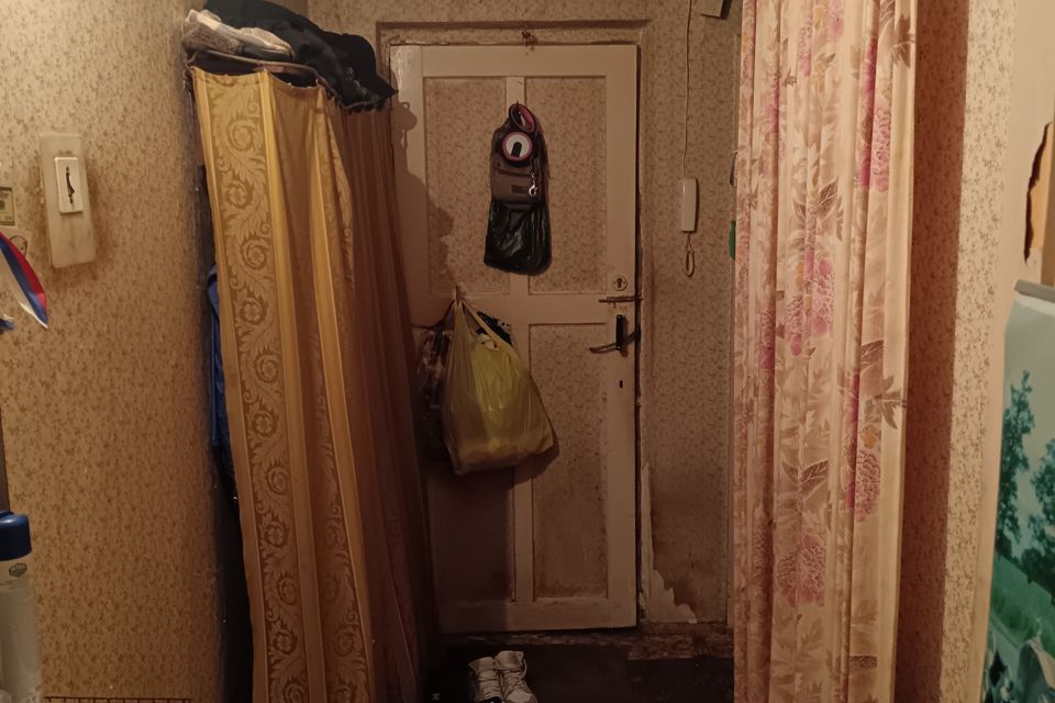 Продаётся 3-комнатная квартира, 57.5 м²