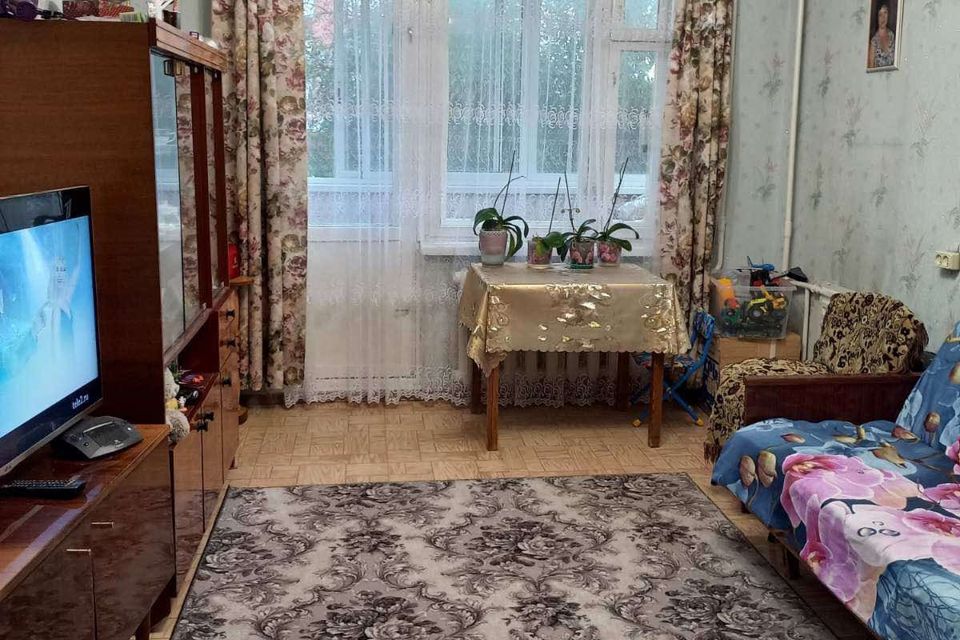 Продаётся 2-комнатная квартира, 49.8 м²