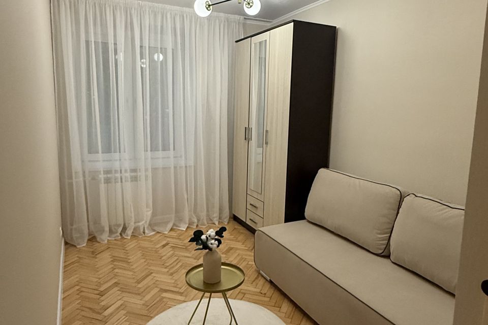Продаётся 2-комнатная квартира, 42.7 м²