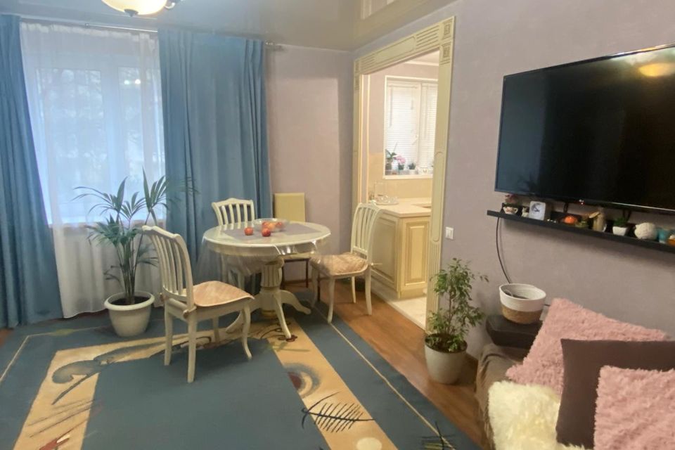 Продаётся 3-комнатная квартира, 58 м²