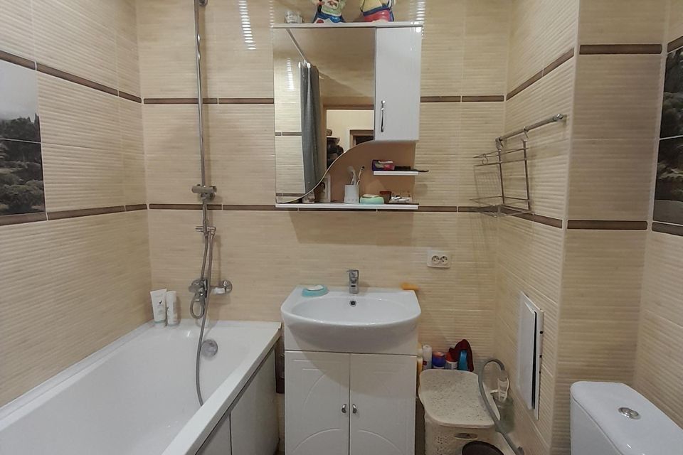 Продаётся 1-комнатная квартира, 38 м²
