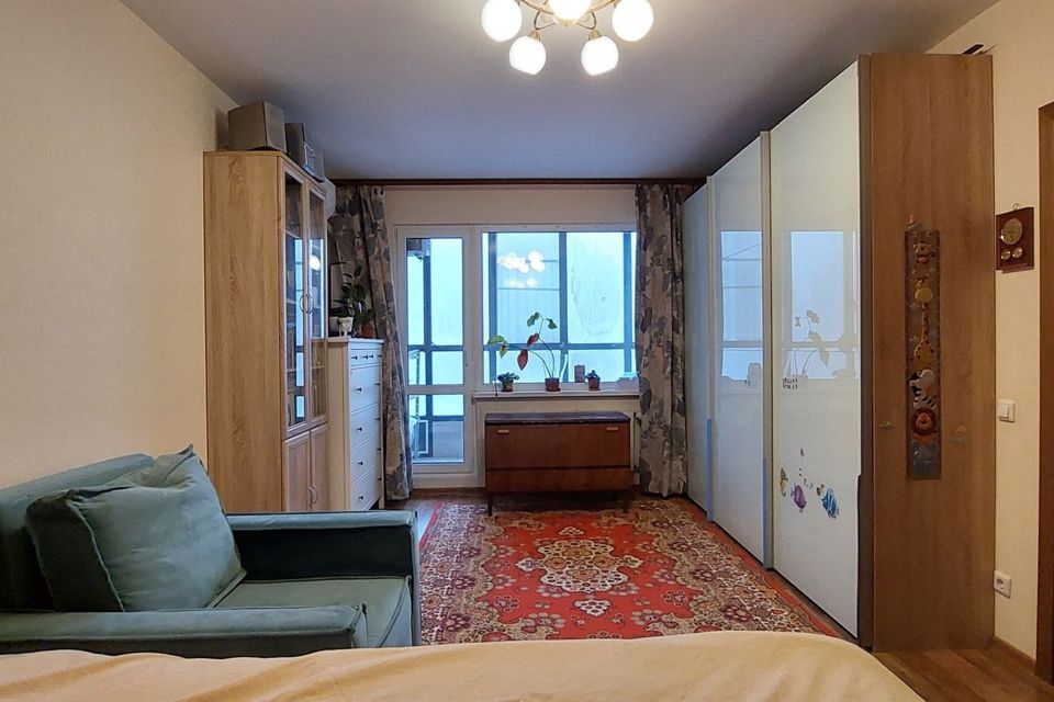 Продаётся 1-комнатная квартира, 37.6 м²
