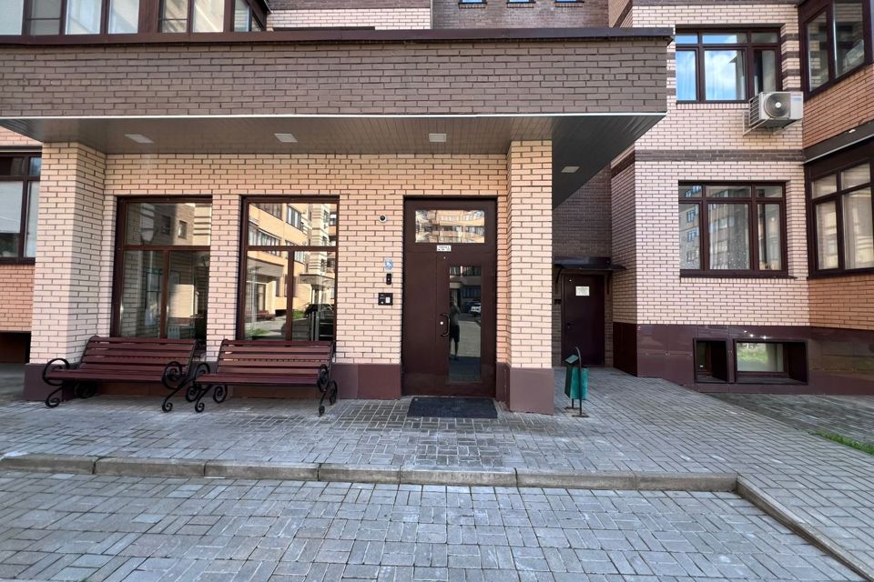 Продаётся 2-комнатная квартира, 76.9 м²