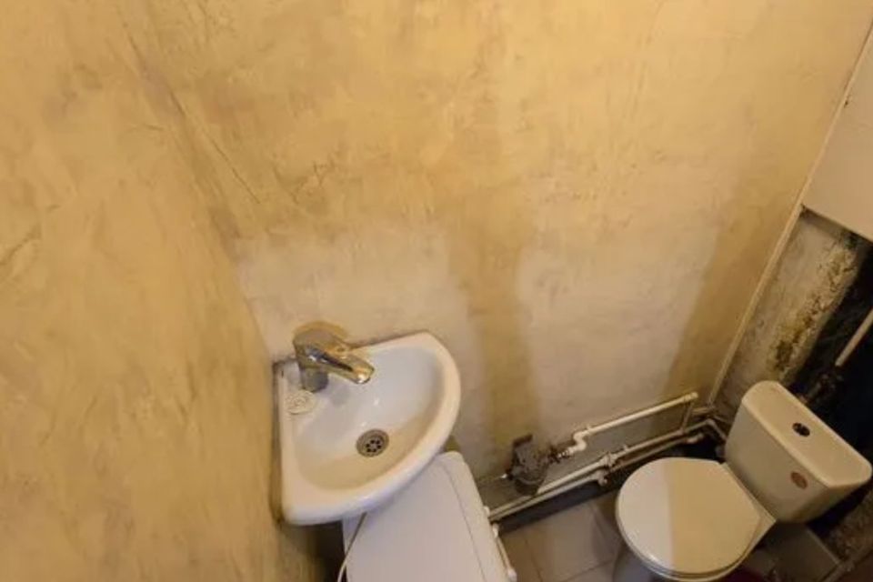 Продаётся 3-комнатная квартира, 56 м²