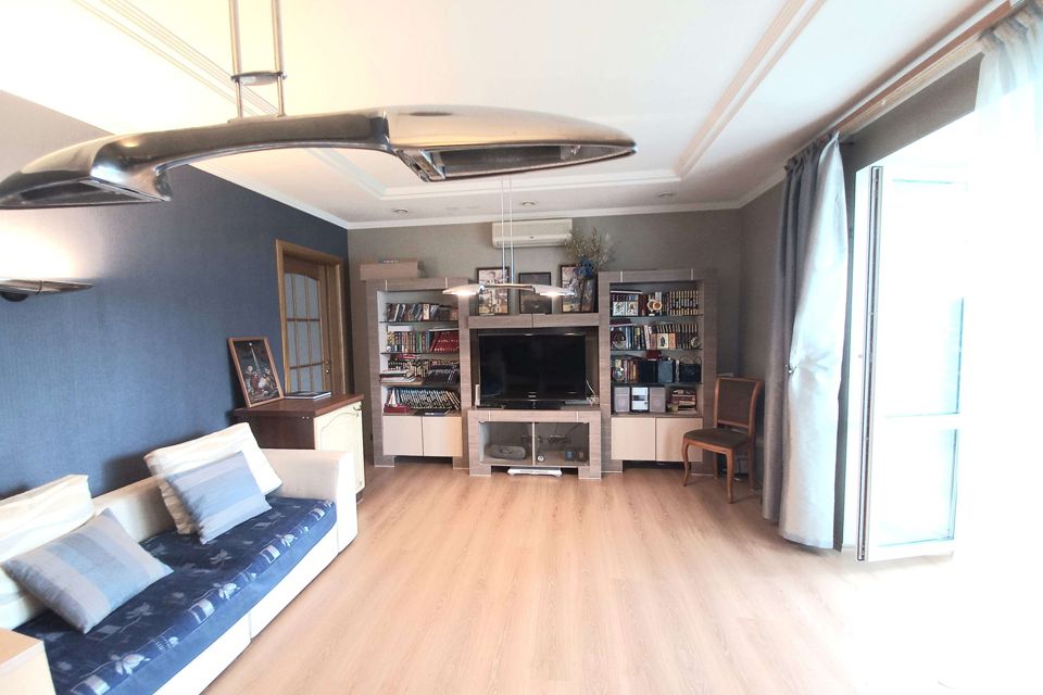 Продаётся 3-комнатная квартира, 95.8 м²