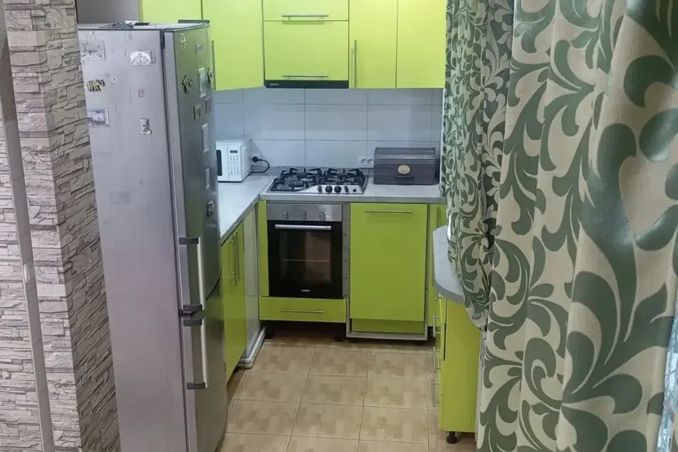 Продаётся 4-комнатная квартира, 66.6 м²