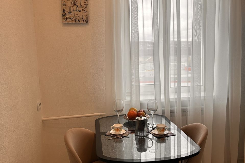 Сдаётся 2-комнатная квартира, 52.3 м²