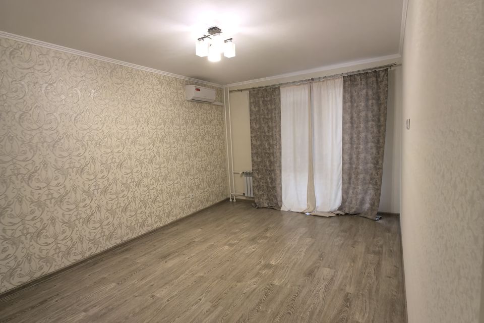 Продаётся 1-комнатная квартира, 43.8 м²
