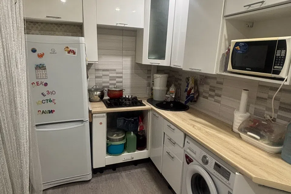 Продаётся 3-комнатная квартира, 57 м²