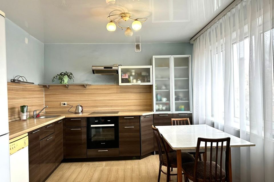 Продаётся 3-комнатная квартира, 67.4 м²