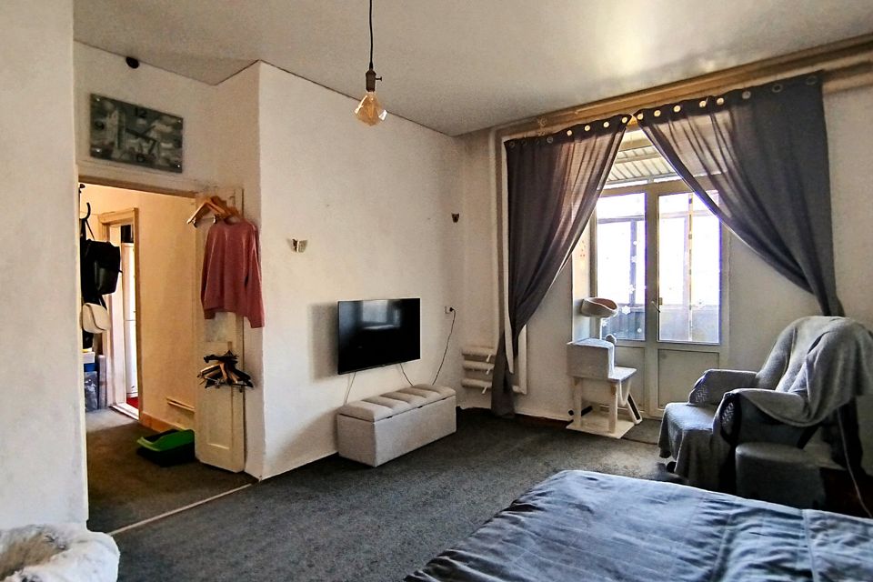 Продаётся 1-комнатная квартира, 35.6 м²