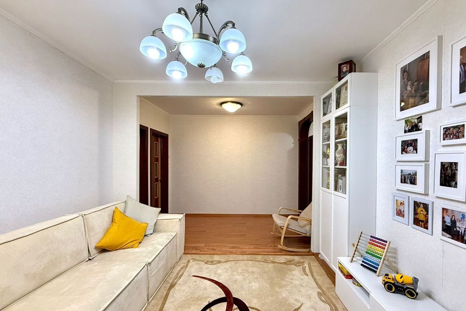 Продаётся 3-комнатная квартира, 76.4 м²