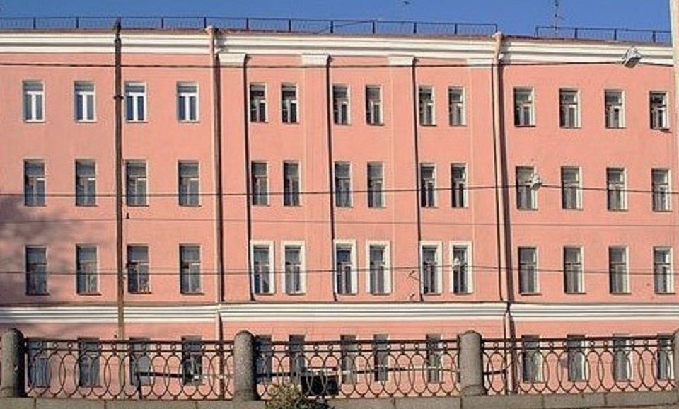Продаётся 4-комнатная квартира, 97.5 м²