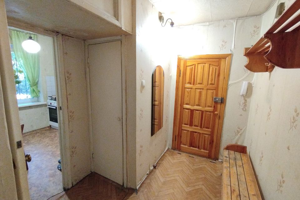 Продаётся 4-комнатная квартира, 98 м²