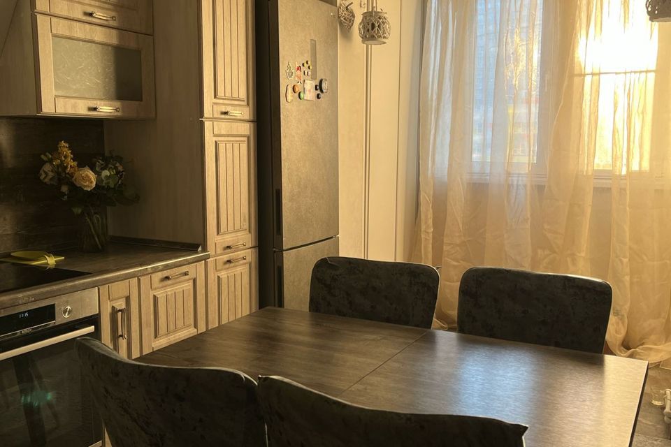 Продаётся 3-комнатная квартира, 81 м²